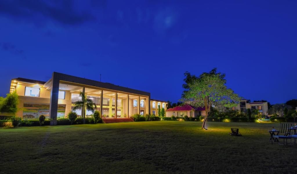 Jungle Vilas resort